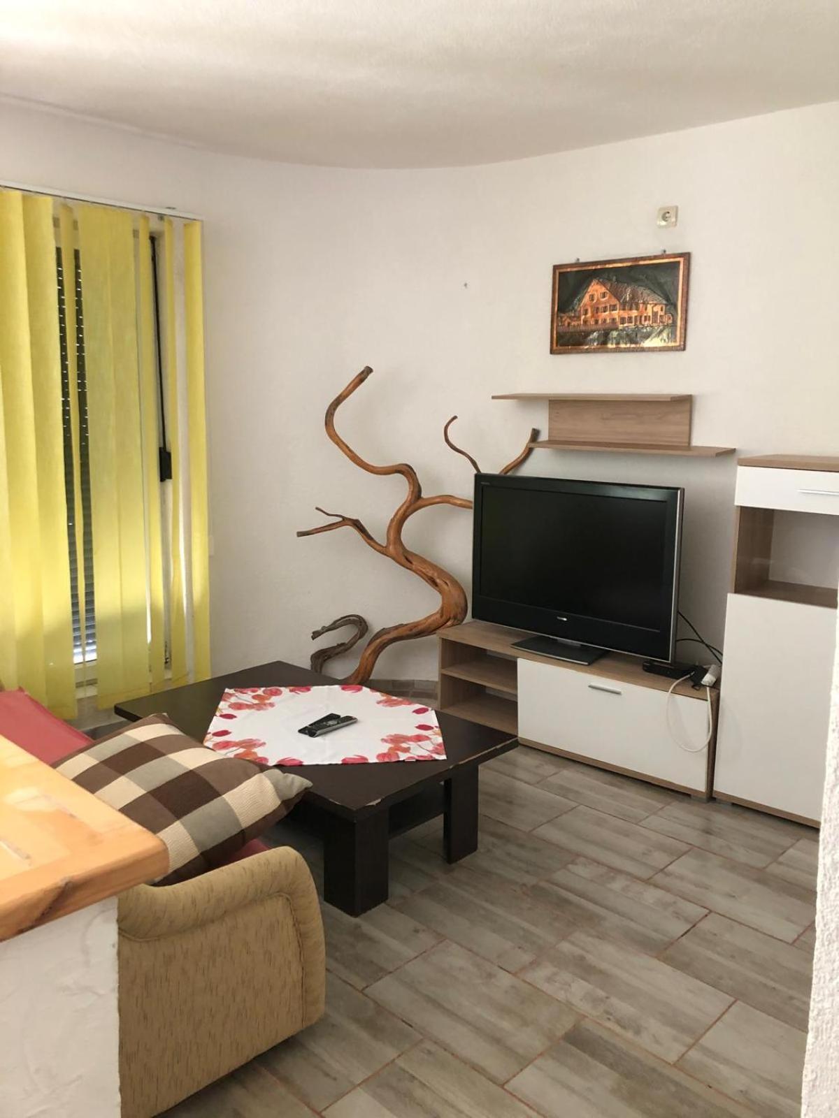 Apartmani Cesarica كارلوباغ الغرفة الصورة