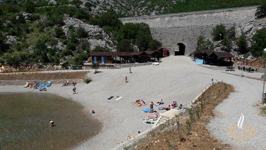 Apartmani Cesarica كارلوباغ المظهر الخارجي الصورة